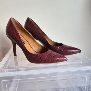 Nine West Burgundy Snake-Embossed Leather, Size 8 1/2